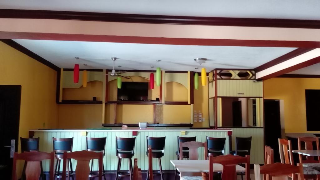Hotel Tropik Leadonna Montego Bay Exteriör bild